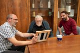 Jan Kačer navštívil svou milovanou Bechyni a keramickou alma máter